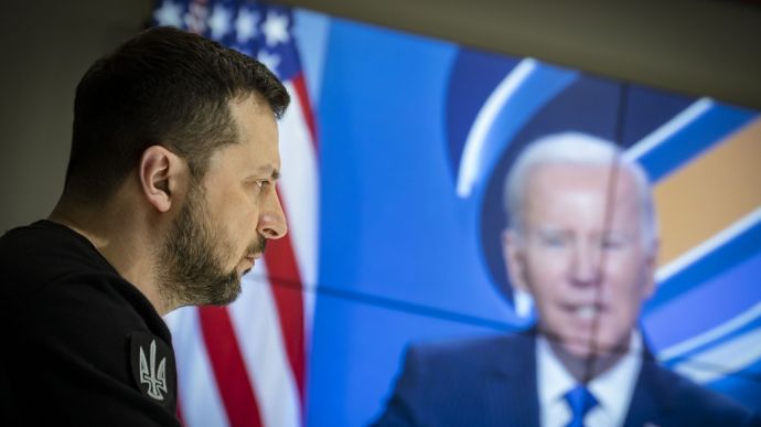 Володимир Зеленський на Саміті: "Потрібна перемога. Саме цього року...". Президент України, виступаючи по відеозв'язку на Саміті.