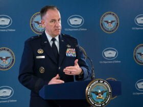 30 березня речник Пентагону бригадний генерал Патрік Райдер заявив, що понад 7000 українських військовослужбовців пройшли підготовку силами Сполучених Штатів з початку повномасштабного російського вторгнення минулого року