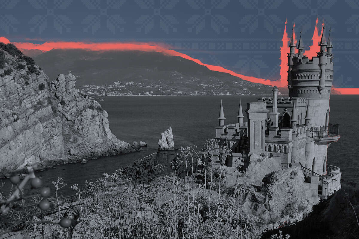 Євродепутати отримали перші квитки на поїзд до українського Криму. Партизанський рух "Жовта стрічка" передав депутатам Європарламенту листи від кримських проукраїнських активістів, і перші квитки на потяг до звільненого Сімферополя