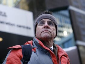 Лівансько-канадський академік, єдиний підозрюваний у вибуху біля паризької синагоги 1980 року, постане перед судом у понеділок, через майже 43 роки після того, як четверо людей загинули і 46 отримали поранення в результаті теракту.