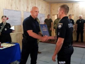 З нагоди Дня захисників і захисниць України поліцейські Донеччини отримали нагороди