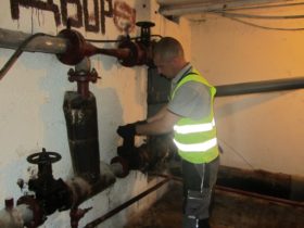 У Краматорську "Ладіс" готує будинки до опалювального сезону