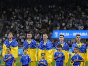 Україну покарали частковим закриттям трибун на наступний матч відбору Євро-2024 з футболу