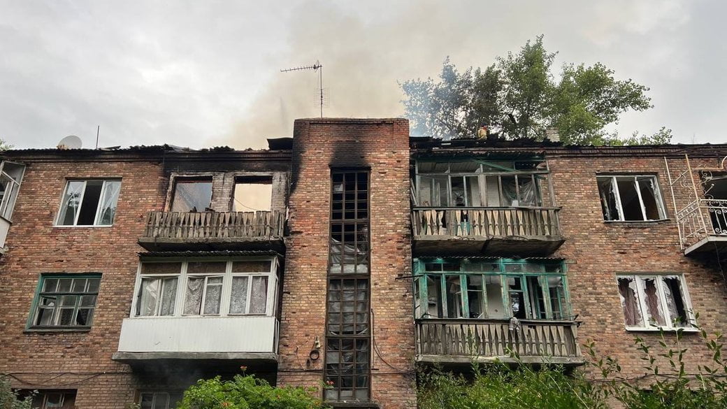 Обстріли Донеччині: 10 ударів по Вугледару та поодинокі прильоти по Авдіївці