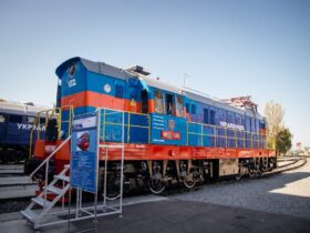 На Донецькій залізниці пройшла виставка-огляд тягового рухомого складу