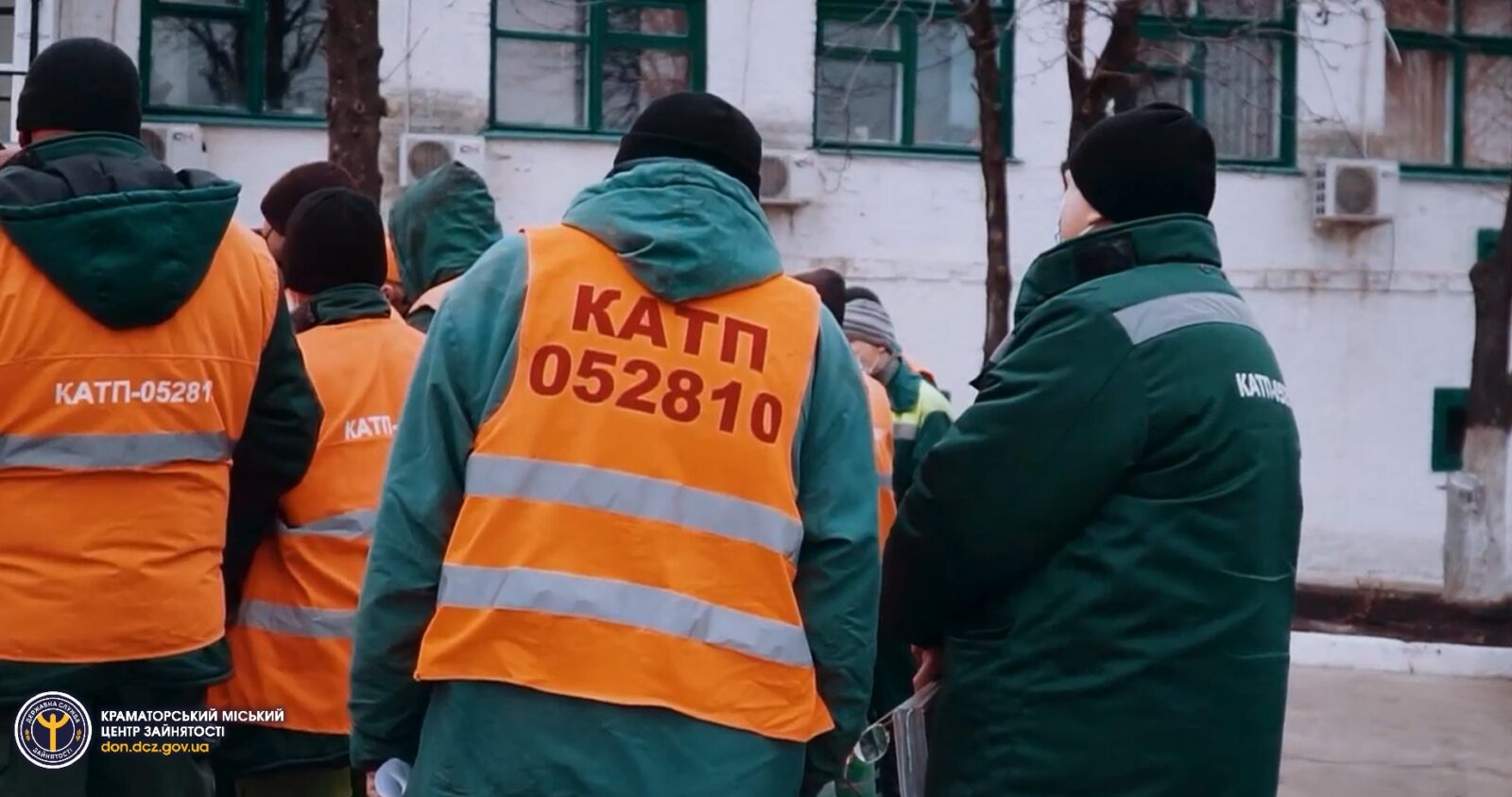 залучено до суспільно корисних робот