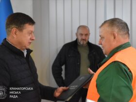 Олександр Гончаренко та Андрій Безсонний нагородили водіїв та дорожників