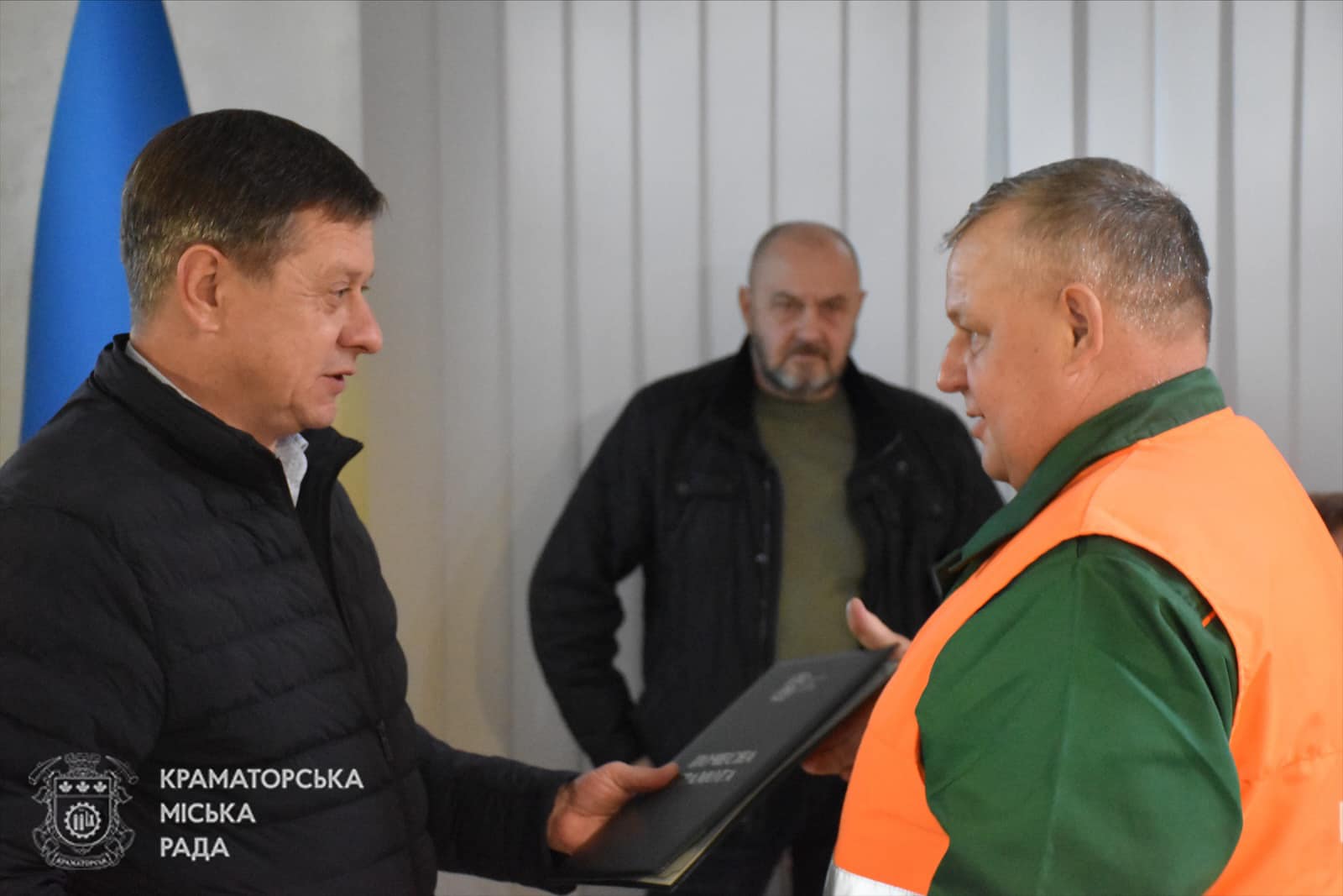 Олександр Гончаренко та Андрій Безсонний нагородили водіїв та дорожників