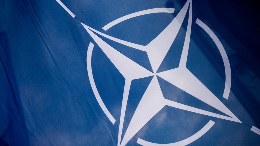 Українці вважають вступ до НАТО пріоритетнішим за членство у ЄС — опитування