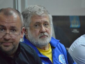 Коломойський