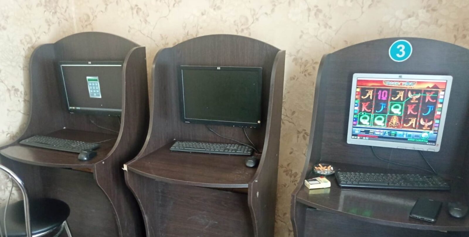 Азартні ігри без ліцензії