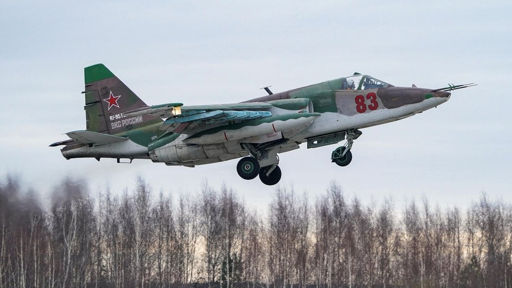 збили російський Су-25