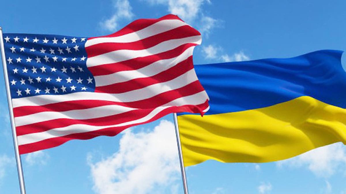 Сенатори США обговорюють річний пакет допомоги Україні