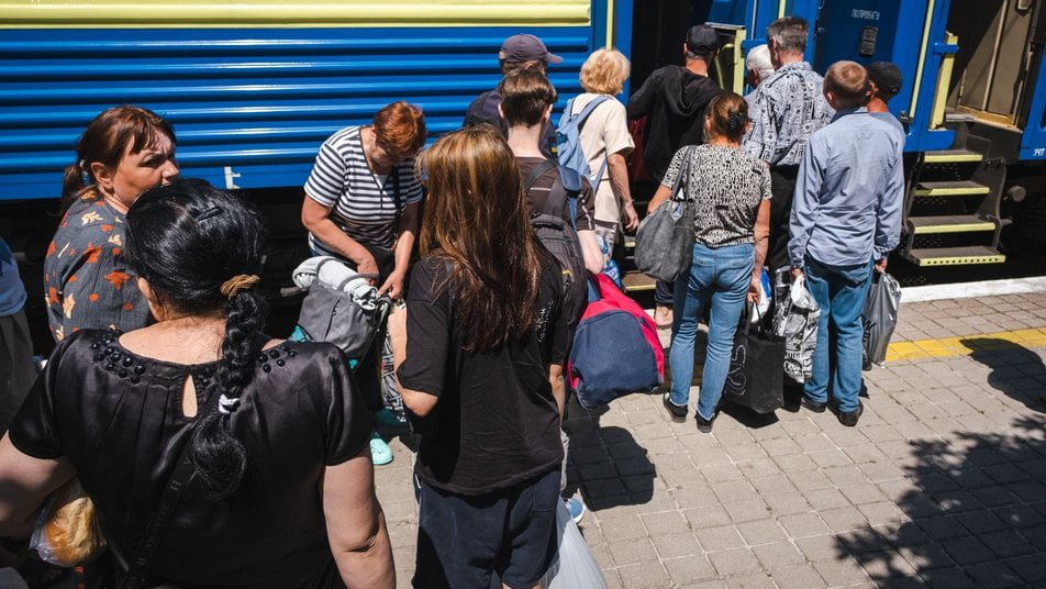 Переселенці та ті, хто залишився на Донеччині, можуть отримати грошову допомогу від ООН