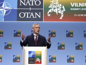 В НАТО ухвалили рішення збільшити присутність миротворців у Косові – Столтенберг