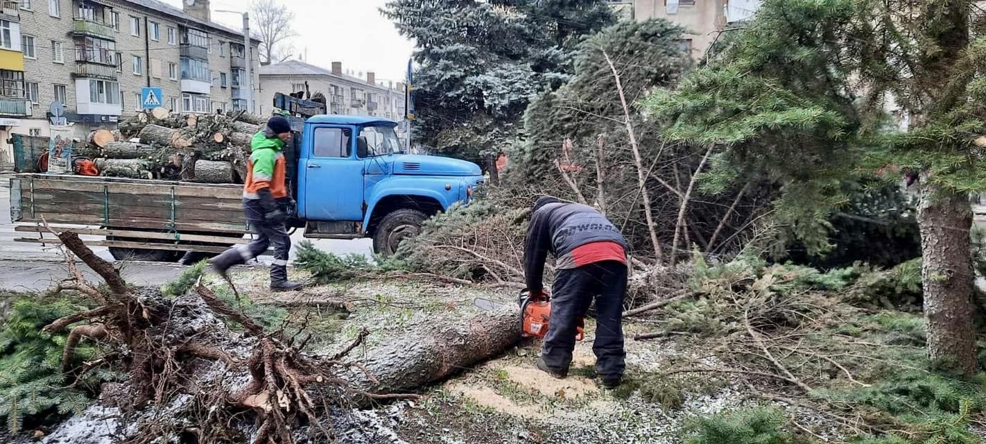 У Краматорську ліквідовують наслідки негоди