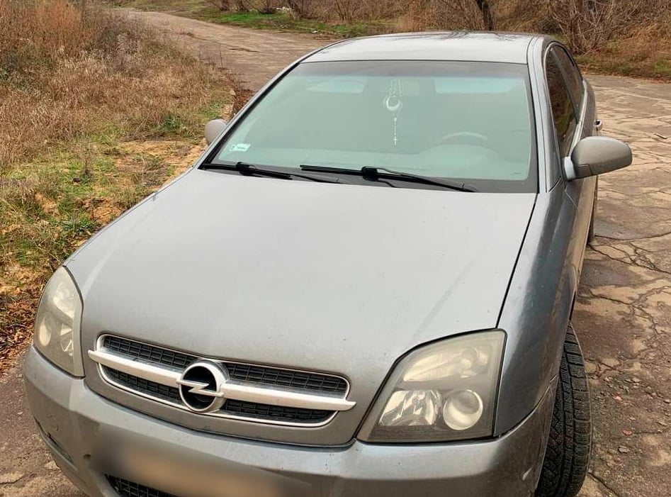 поліція затримали водія Opel з підробленими документами