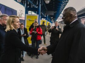 До України прибули очільник Пентагону Остін та командувач Об'єднаних збройних сил НАТО в Європі Каволі