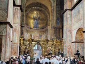 Різдво: у Києві у Софійському соборі правлять літургію