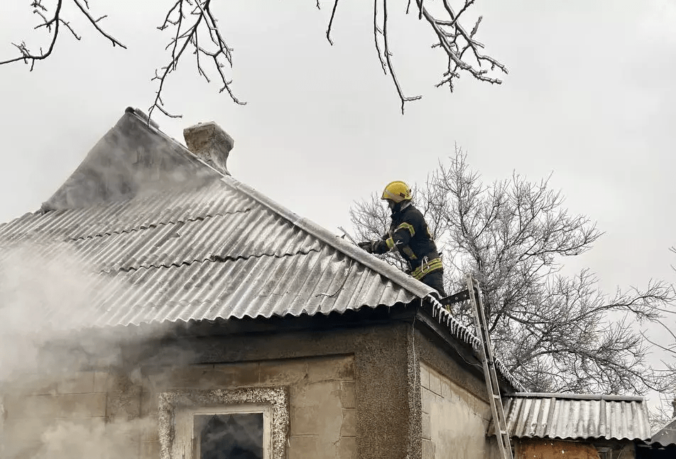 У Краматорську пожежа у приватному будинку забрала життя літньої людини, - ДСНС