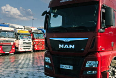 На кордоні з Польщею у чергах стоять 2100 вантажівок
