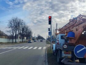 У Краматорську завершують заміну старих лампових світлофорів на світлодіодні