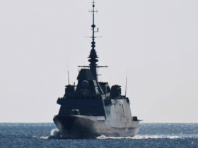 Військовий корабель Франції атакували безпілотники з боку Ємену – що відомо