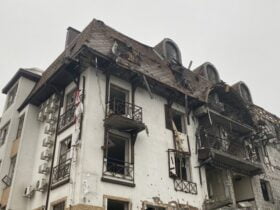 Удари РФ по готелю у Харкові: кількість поранених збільшилася до 13