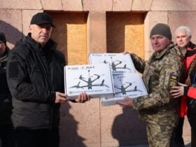 волонтери передали допомогу військовим на Донеччині
