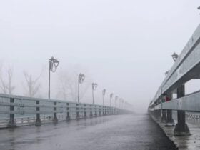 Відновлення зруйнованого мосту в Святогірську