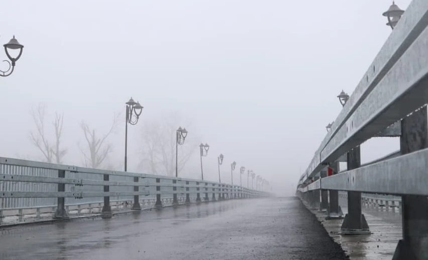 Відновлення зруйнованого мосту в Святогірську