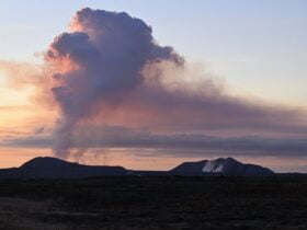 В Ісландії розпочалося виверження вулкана на півострові Рейк'янес