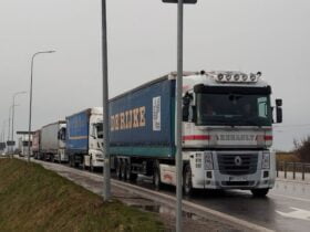 Польські фермери заблокували рух у пункті пропуску "Краківець-Корчова"