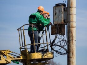 Енергетики відновили світло для 36 тисяч родин на Донеччині
