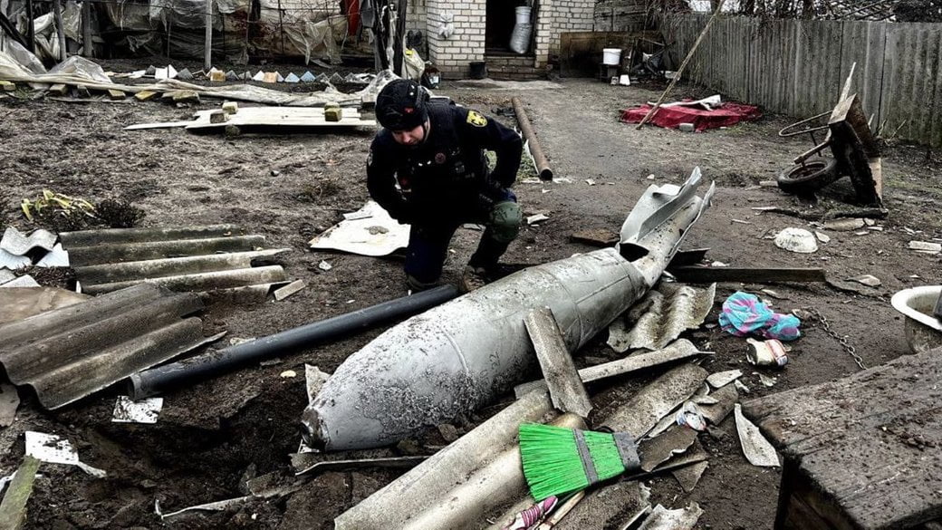 У Селидовому на Донеччині вилучили не розірвану півтора тонну авіаційну бомбу