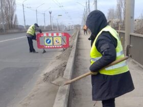 У Краматорську комунальники займаються благоустроєм міста