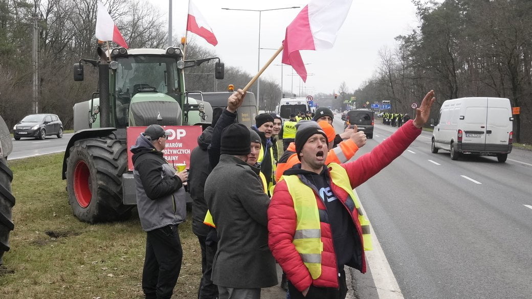 Польські фермери розблоковують кордон з РФ