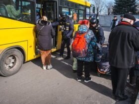 рятувальники евакуювали п'ятьох людей у вихідні