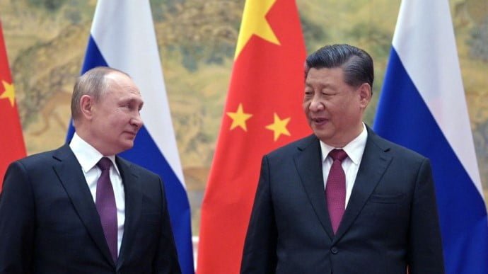 Китай передає летальну зброю Росії