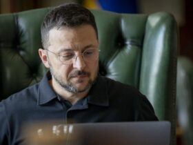 Зеленський провів розмову з Орбаном