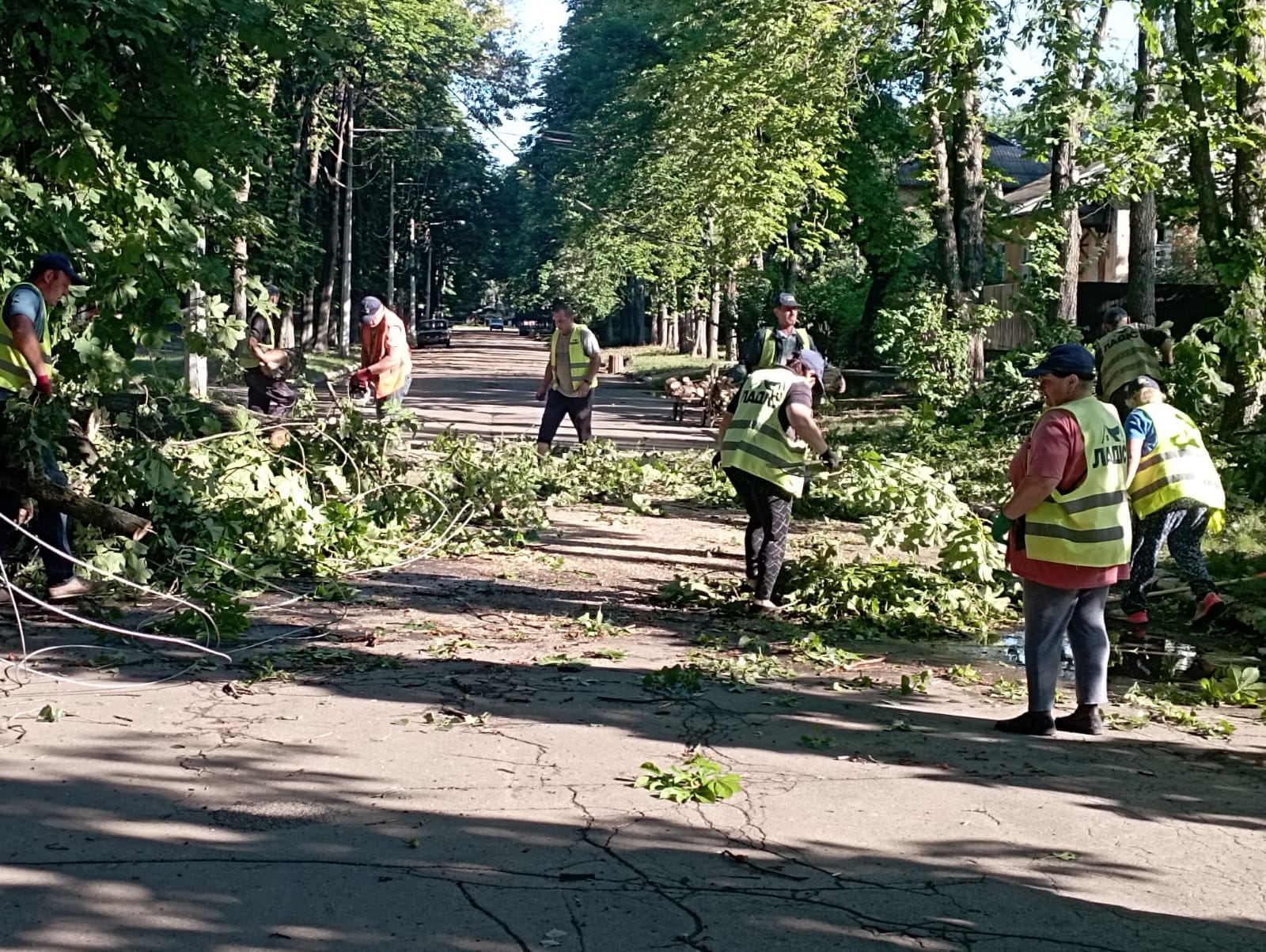 У Краматорську ліквідовують наслідки негоди