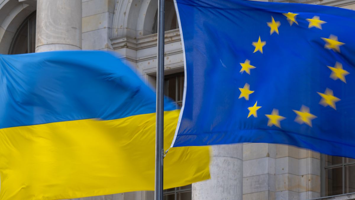 Україна отримала транш у 1,9 млрд євро від ЄС