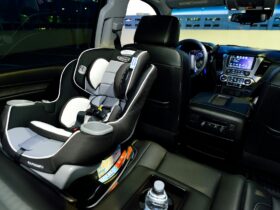 Дитяче автокрісло: як вибрати правильне у 2026 і не переплатити
