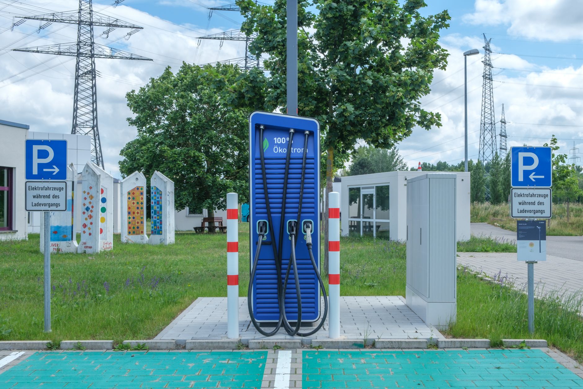 Електрокари в Україні 2026: BYD, Tesla, Zeekr і скільки реально коштує зарядка