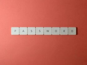 Менеджер паролів 2026: який обрати - Bitwarden, 1Password