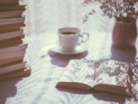 Як виробити звичку читати: 10 книг на рік для зайнятої людини