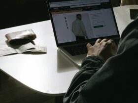 Як купити одяг онлайн без розчарувань: 10 правил перевіреного шопінгу
