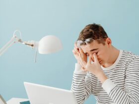 Як зберегти зір при роботі з екранами: правило 20-20-20 і інше