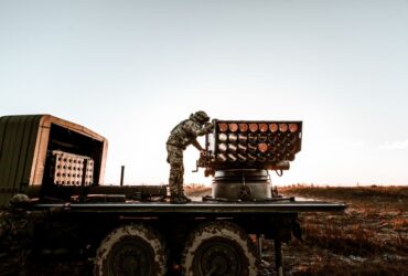 Привітання з Днем ракетних військ і артилерії: гідні слова