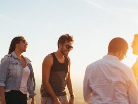 Привітання з Днем друзів: щирі слова найріднішим людям